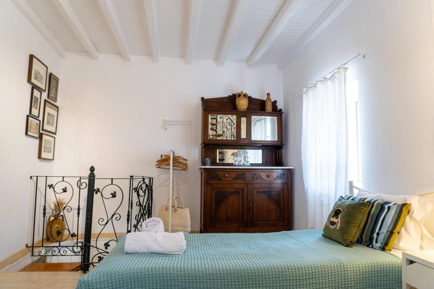 Holiday home Nina's Traditional House By Estia *
